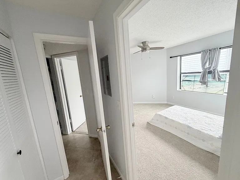 3914 Atrium Dr — Photo 7