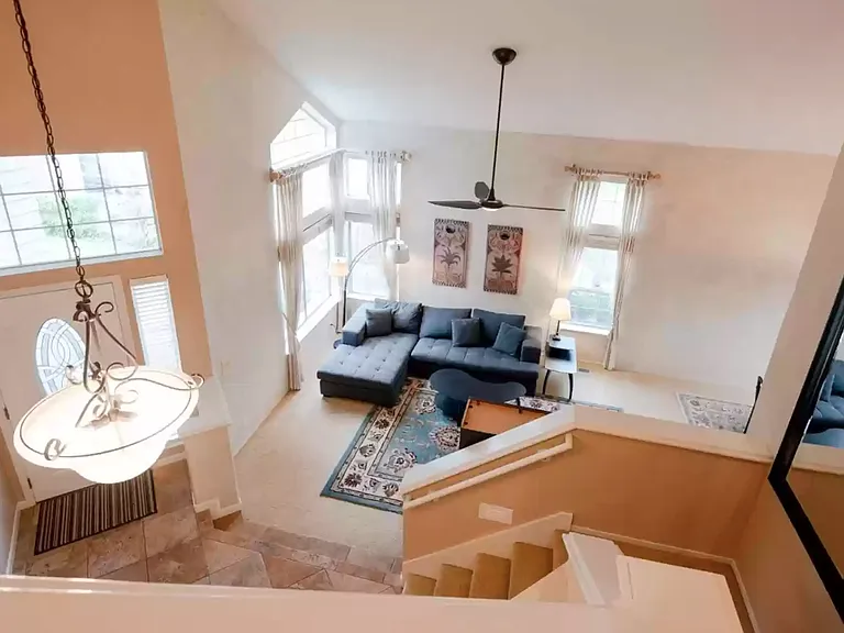 111 Pine Valley Ct — Photo 4