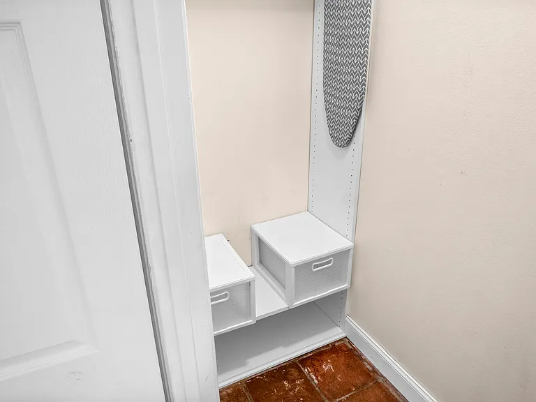 803 NE 2nd Ave #STUDIO — Photo 9