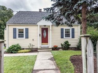 64 Stevens St, Andover, MA 01810