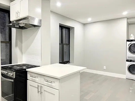 Rented by Green Leaf Management, LLC | media 9