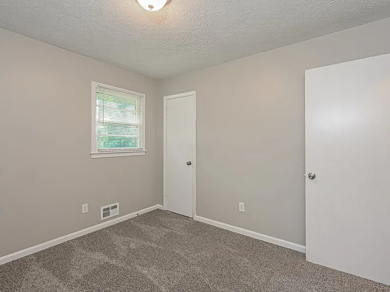 355 Arcadia Pl — Photo 13