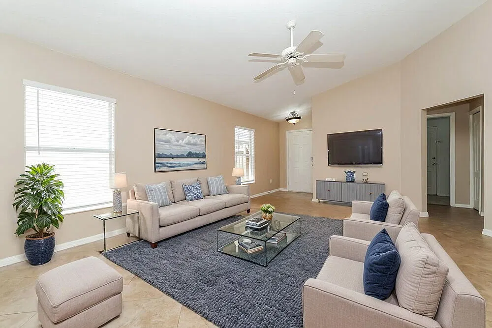 3 bed, 2.0 bath, 1275 sqft, $1,870 — Photo 3