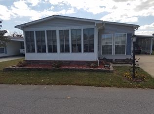 220 River Oak Cir, Mills River, NC 28759