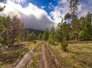 104 Jumpoff Joe Creek Rd, Grants Pass, OR 97526