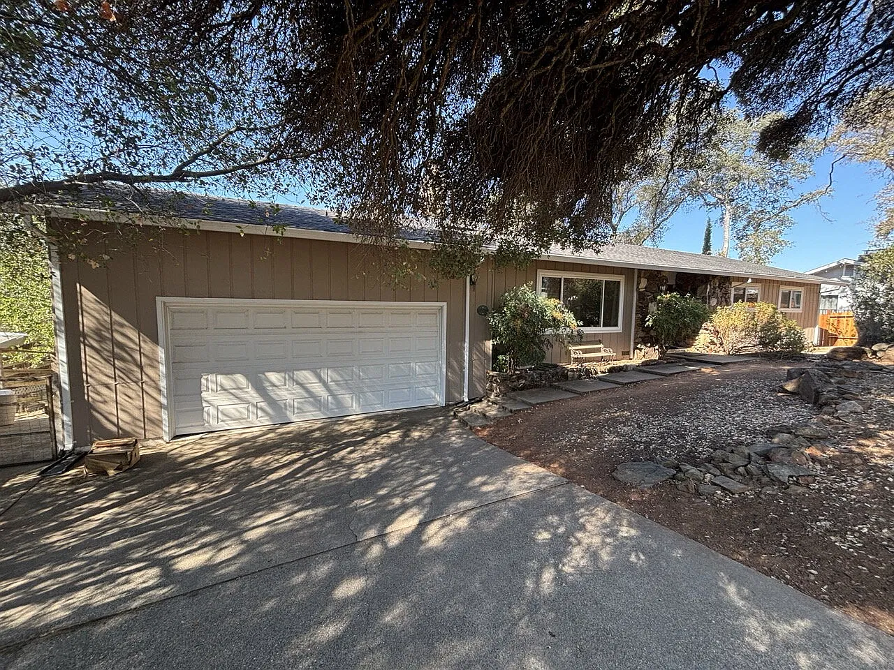 3 bed, 2.0 bath, 1432 sqft, $2,795 — Photo 1