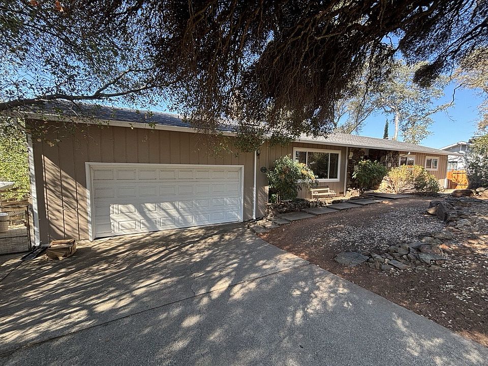 1st image of 2304 Pinon Rd