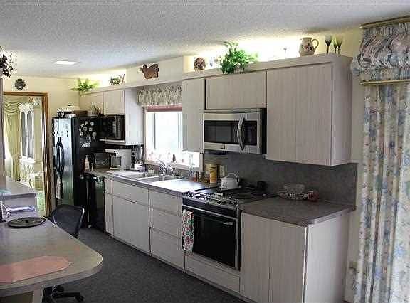 3rd image of 15004 N Little Spokane Dr