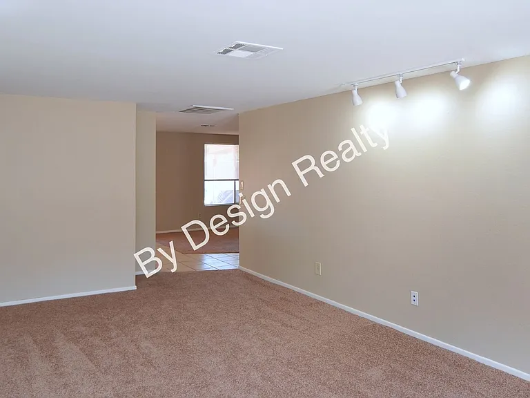 7230 N Ulene Pl — Photo 6