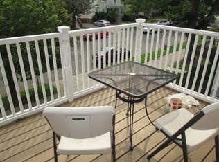 993 Broadway #1, Somerville, MA 02144