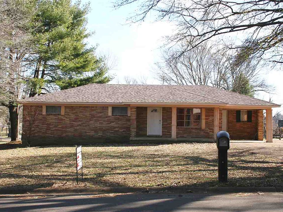 1st image of 811 Nora Dr