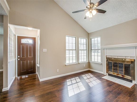 4th image of 1500 Wickford Dr