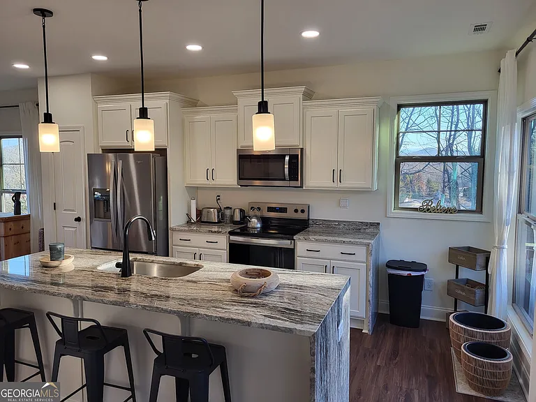 363 Bayside Ln — Photo 7