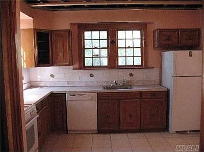 5th image of 24917 Beechknoll Ave