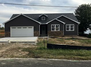 2428 Neil St, Springfield, IL 62702