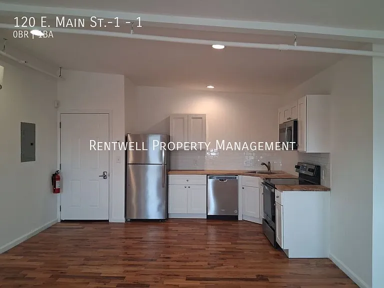 120 E Main St #1 — Photo 3