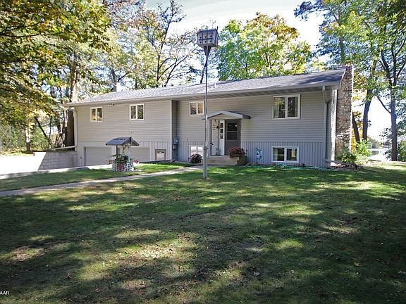 4th image of 103 Lilac Ln SE
