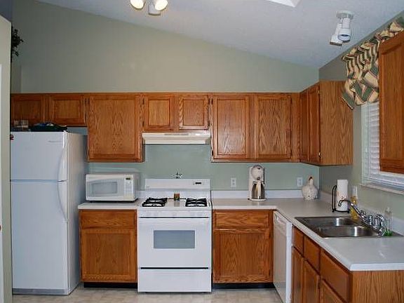 4th image of 207 Wynstay Ave