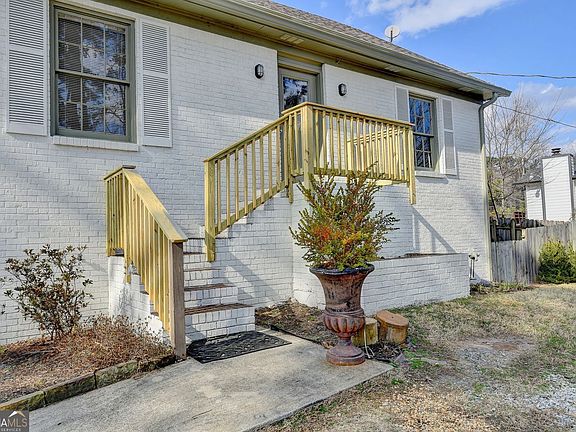 2nd image of 356 Camp Perrin Rd NE