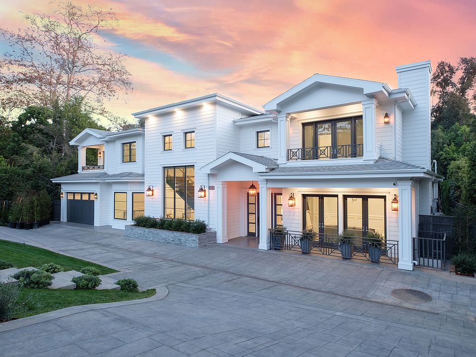 126 N Canyon View Dr, Los Angeles, CA 90049 | Zillow