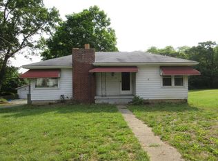 240 N Columbus St, Somerset, OH