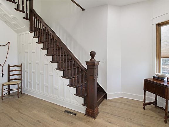 5th image of 204 N 32nd St