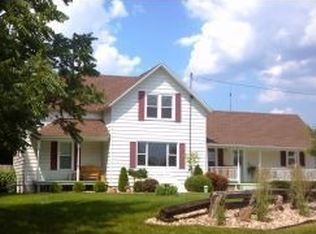 E3042 Ebbe Lake Rd, Waupaca, WI 54981