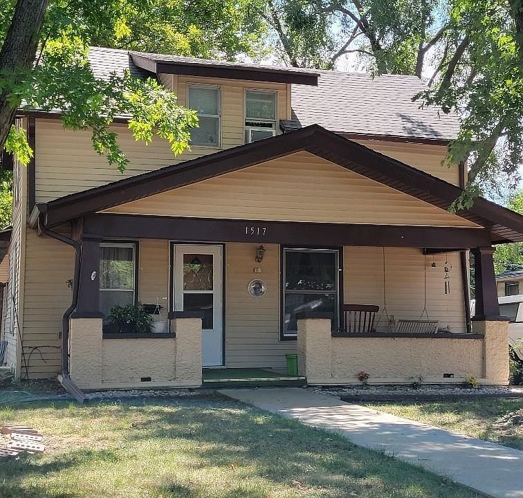 1517 Elk St Beatrice NE 68310 Zillow