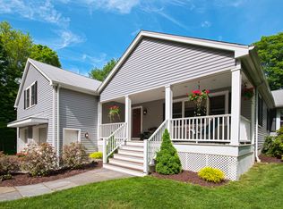 94 Tashua Rd, Trumbull, CT 06611