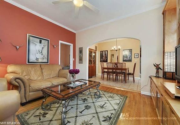 2nd image of 2215 W Wellington Ave #Couch