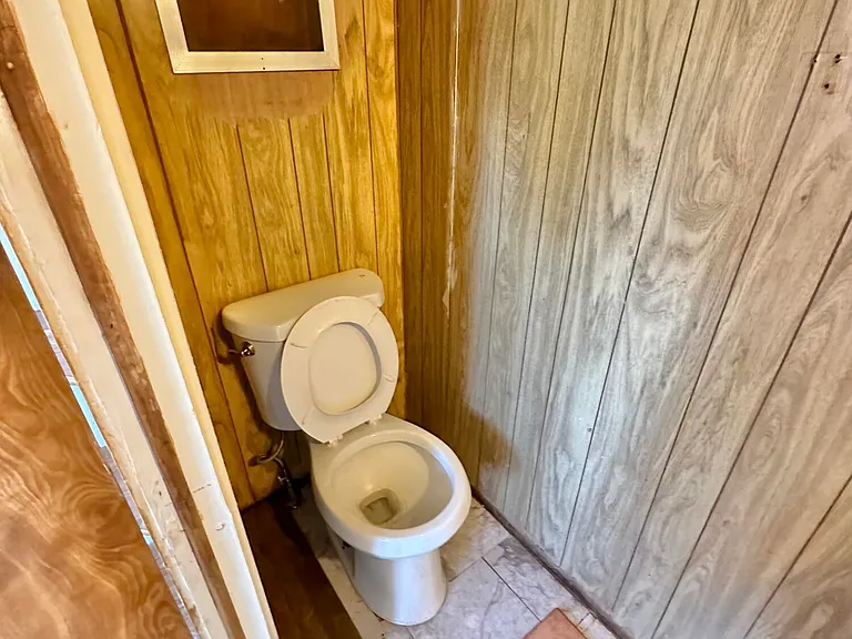 1490 N John Adams St — Photo 31
