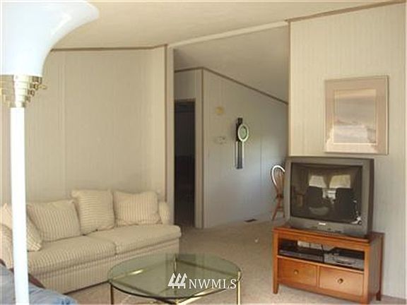 3rd image of 505 S Oasis Place