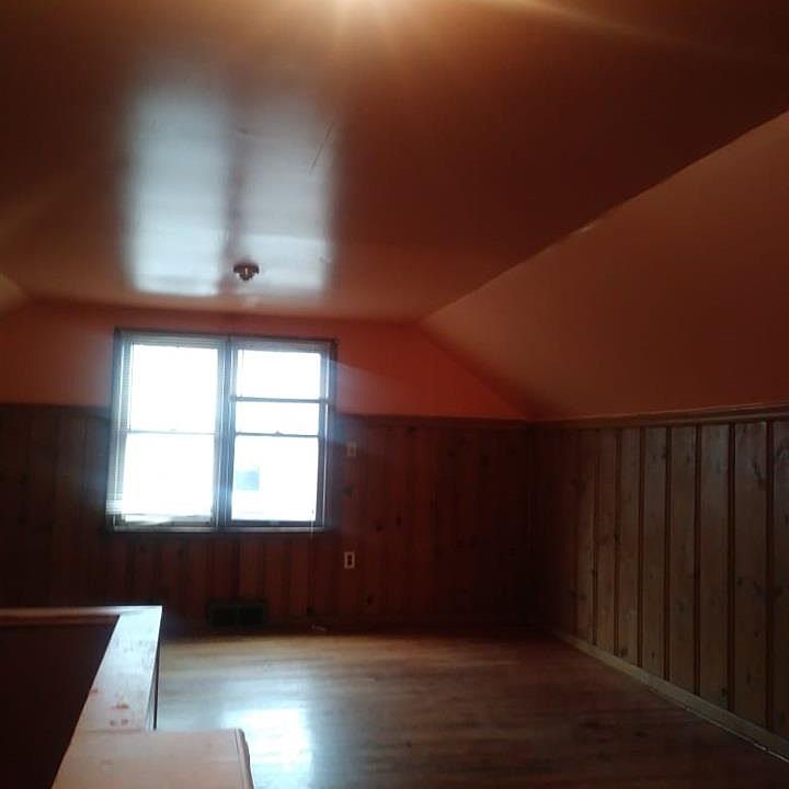 2nd image of 11940 Gunston St