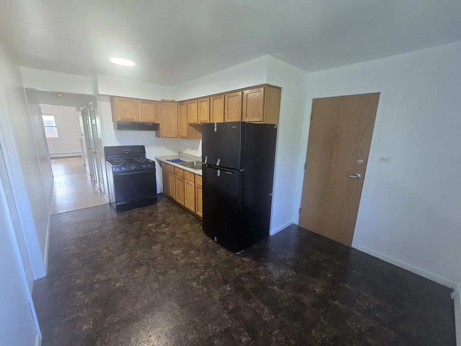 2 bed, 900 sqft, $1,625 — Photo 3
