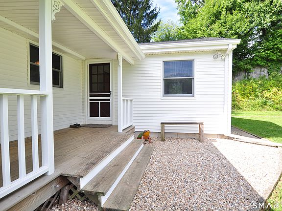 4th image of 110 Spoonville Road