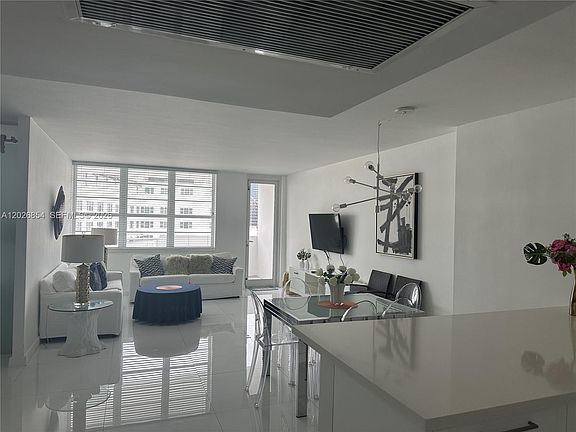 2nd image of 100 Lincoln Rd #835