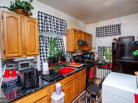4th image of 5121 Willows Ave