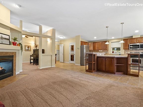 4th image of 14420 SE Wild Rose Ln