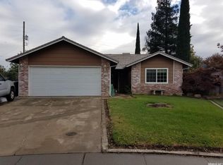 174 E Evelyn Ct, Woodbridge, CA 95258