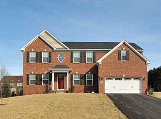 824 Fairwinds Dr, Gibsonia, PA
