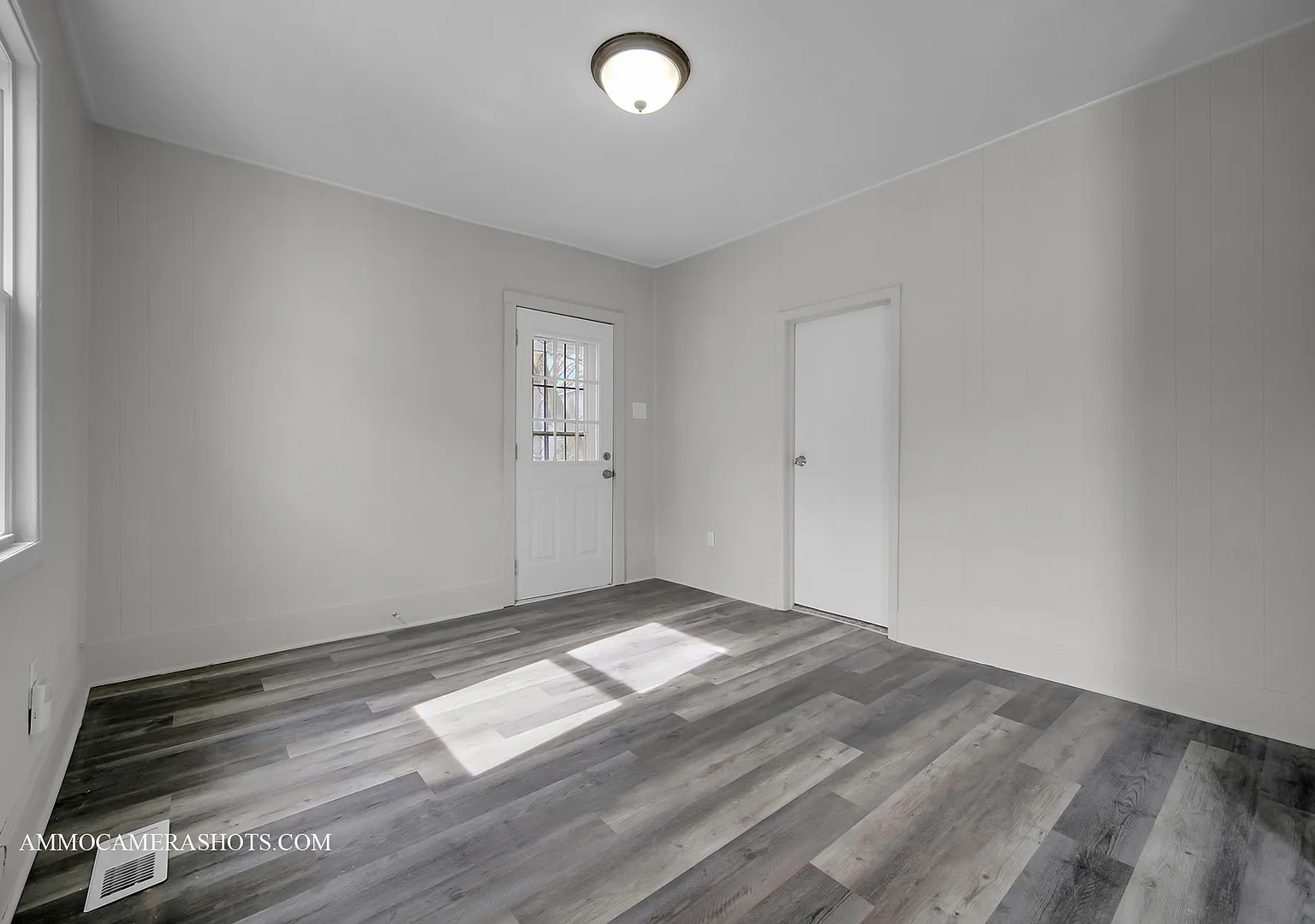 3 bed, 1100 sqft, $2,600 — Photo 4