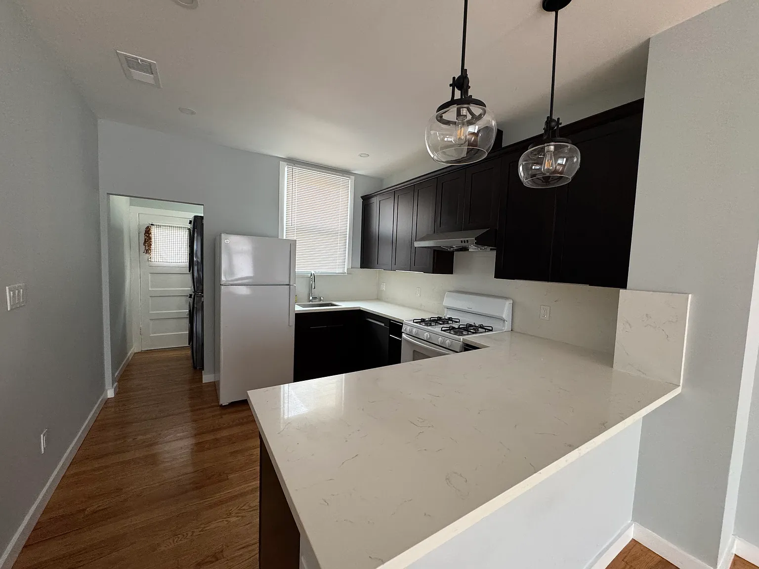 2 bed, $4,950 — Photo 3