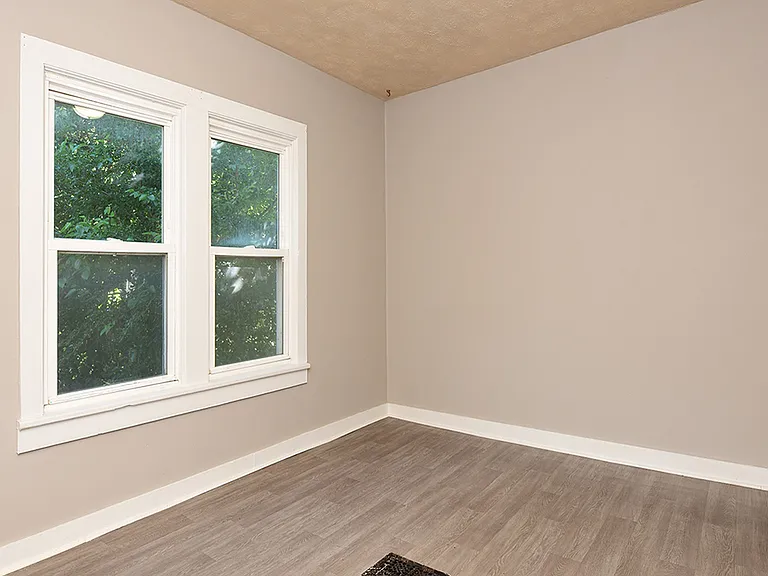 355 Lincoln Ave — Photo 22