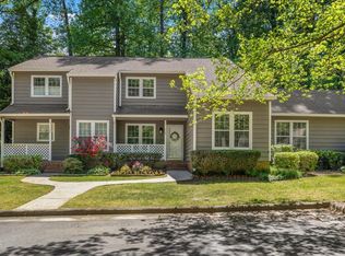 118 Lake Hollow Cir, Cary, NC 27513