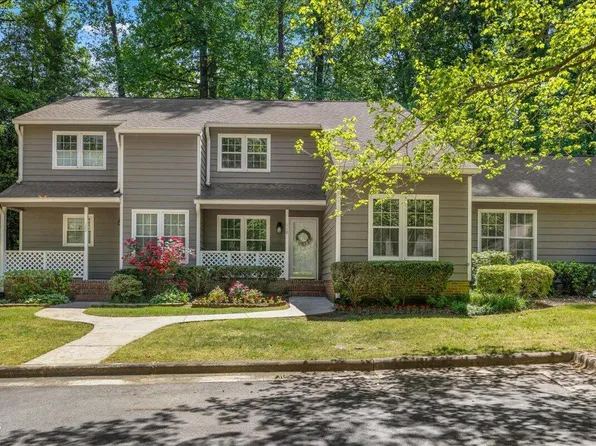 118 Lake Hollow Cir, Cary, NC 27513