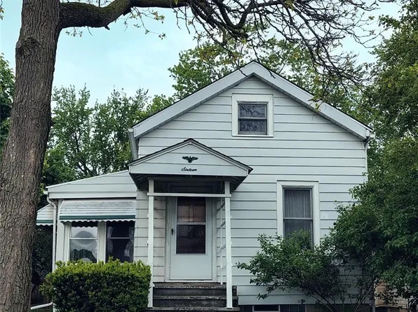 16 Crestview Ave, Cheektowaga, NY 14225
