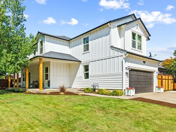 5589 Livingston Ave, Eugene, OR 97402