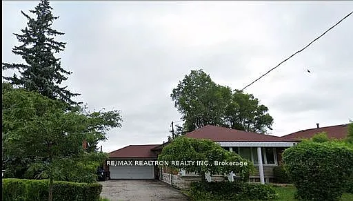 49 Janray Dr