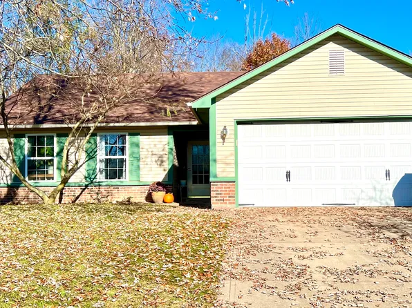 105 W New York St, Fortville, IN 46040