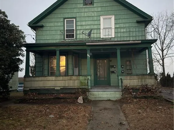745 Park Ave, Woonsocket, RI 02895